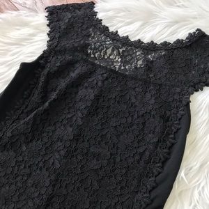 EXPRESS Black Lace Detail Blouse Sleeveless Top
